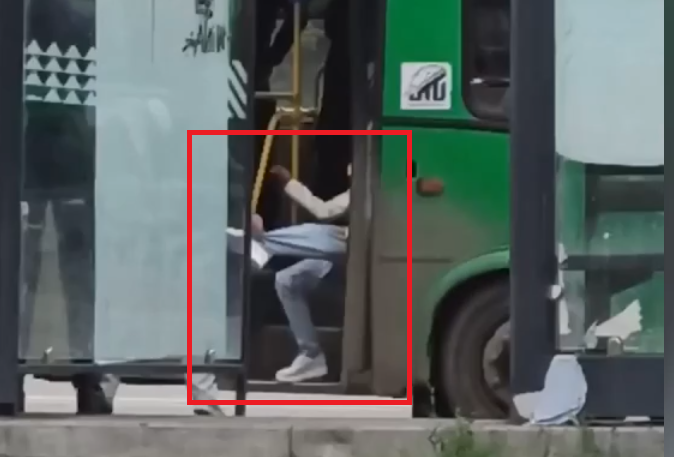 Гостям досталось за неприемлимое поведение. Фото: скрин с видео