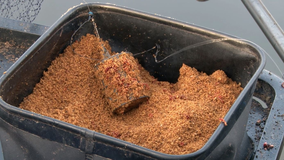 Фото с сайта: https://catcher.fish/wp-content/uploads/2019/08/10-prikormka.jpg