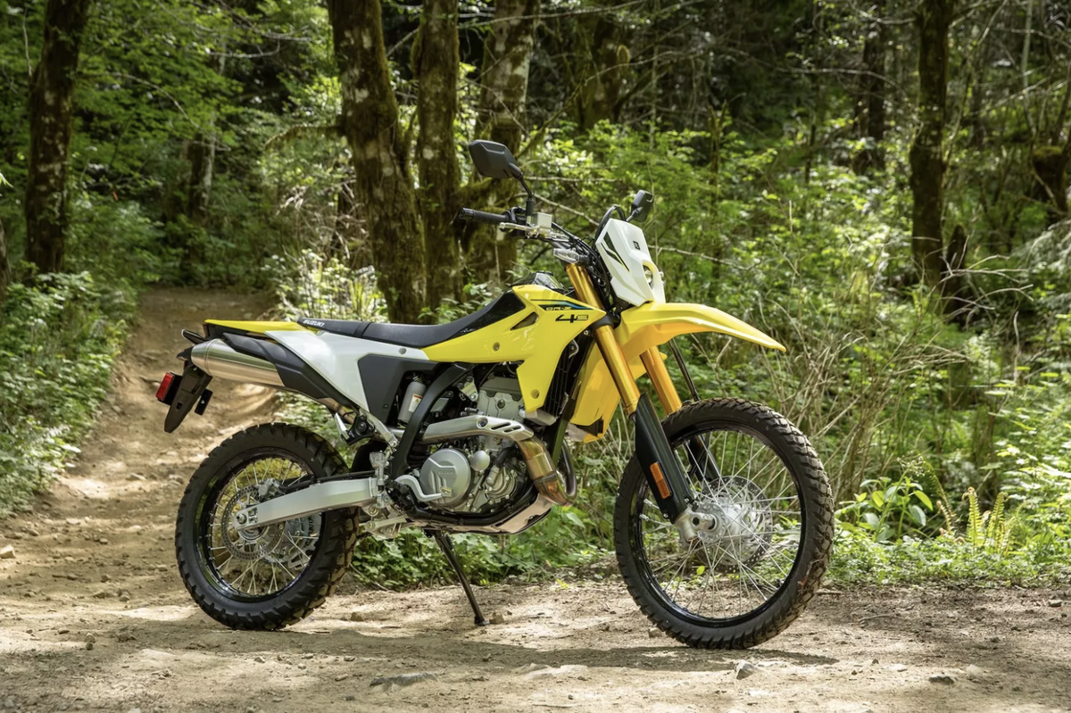 Suzuki DR-Z4S 2025