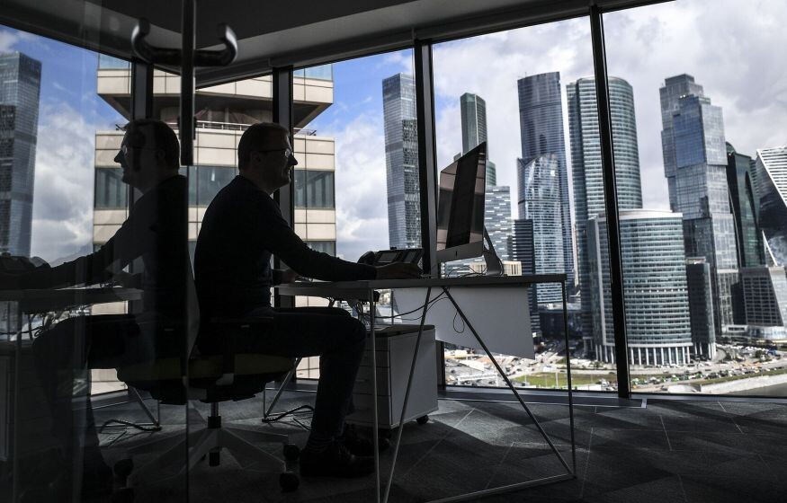    Россиян ожидает скорое сокращение рабочих дней. Что известно?