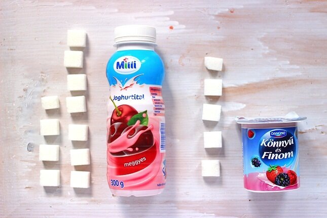 В одном маленьком стаканчике "полезного" йогурта может быть 4-6 кусочков сахара! 