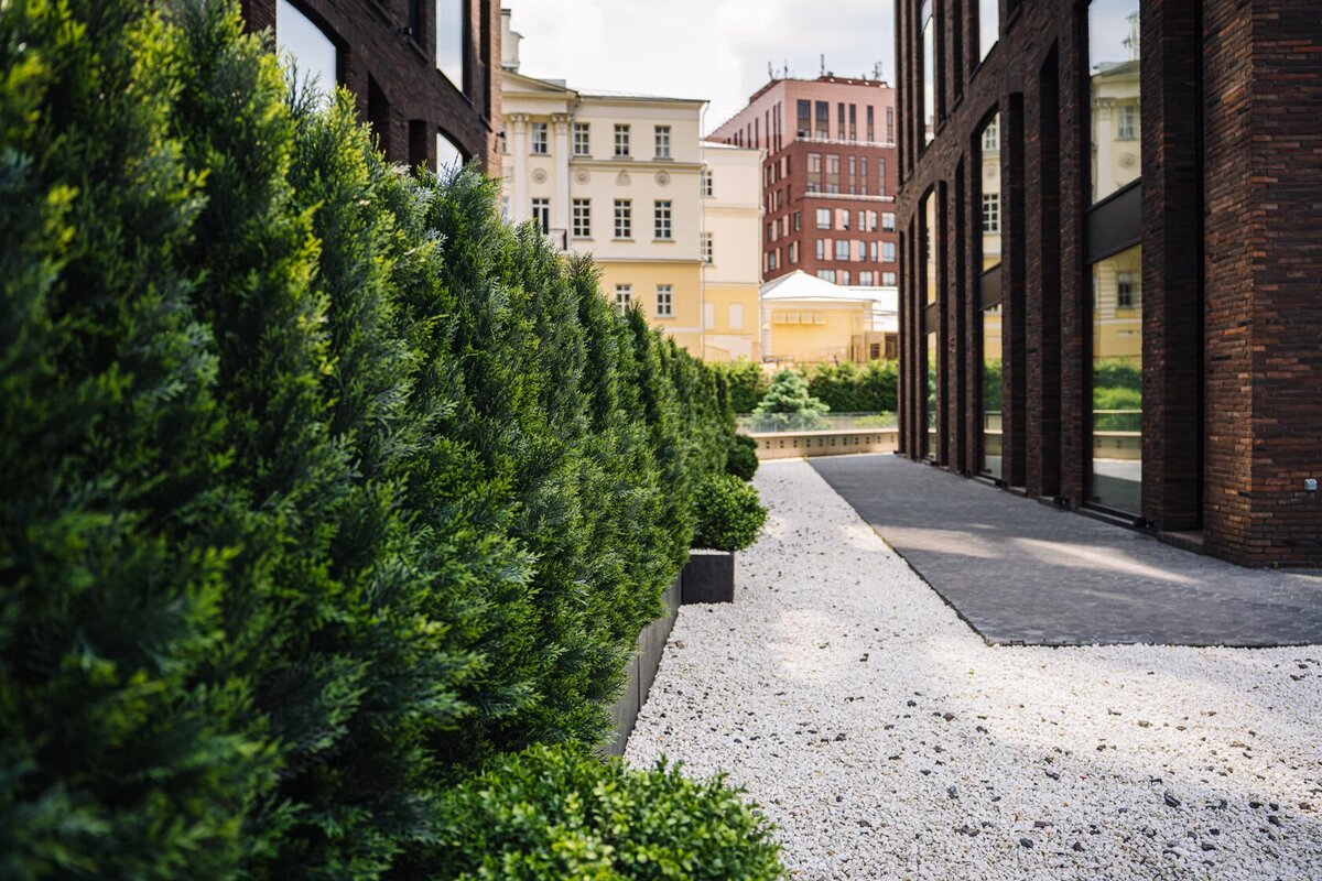 Выполнено декораторами Me Decor