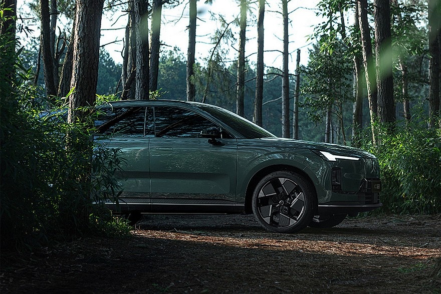 Показ кроссовера провели в Китае в начале мая