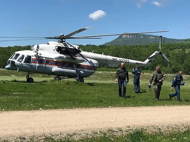 Мальчика искали даже с помощью вертолета. Фото: Сергей Ласунов