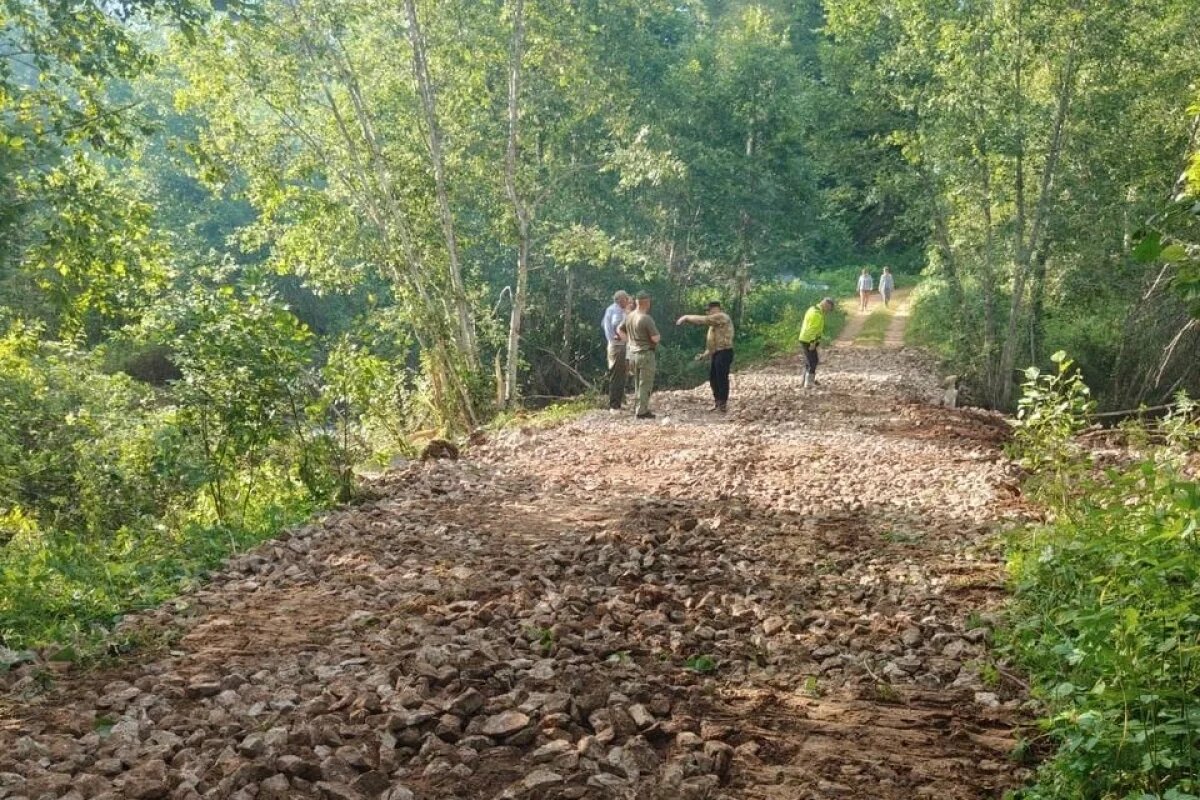    Под Гдовом завершили работы по восстановлению переправы через реку Веенку