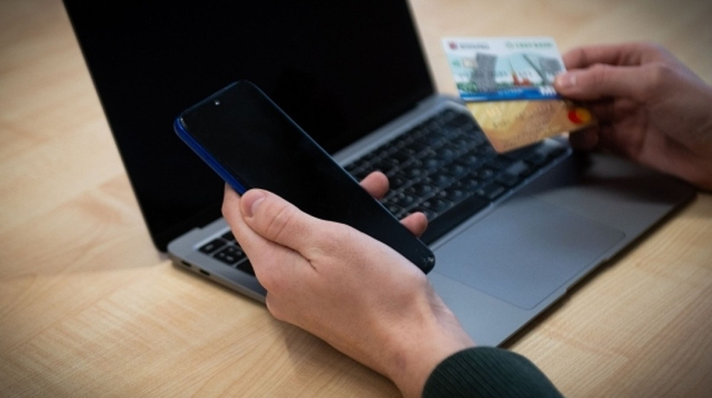    Твой друг в беде