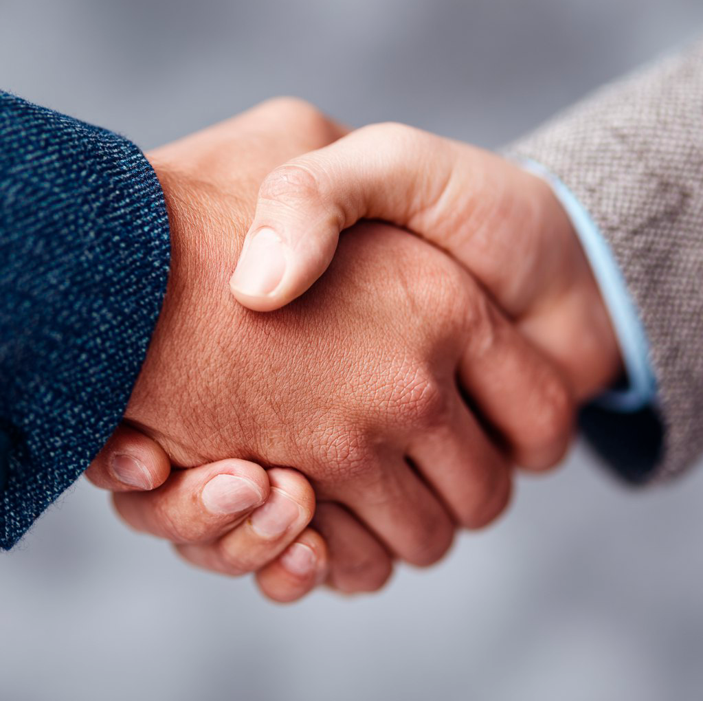 Понимание того, на каких условиях вы готовы работать, – это еще один важный аспект профессионализма. Речь идет не только о стоимости ваших услуг, но и о всем формате взаимодействия с клиентами. Четко определенные условия помогают избежать недоразумений, защищают ваши интересы и интересы клиента, а также создают основу для уважительных и продуктивных отношений.