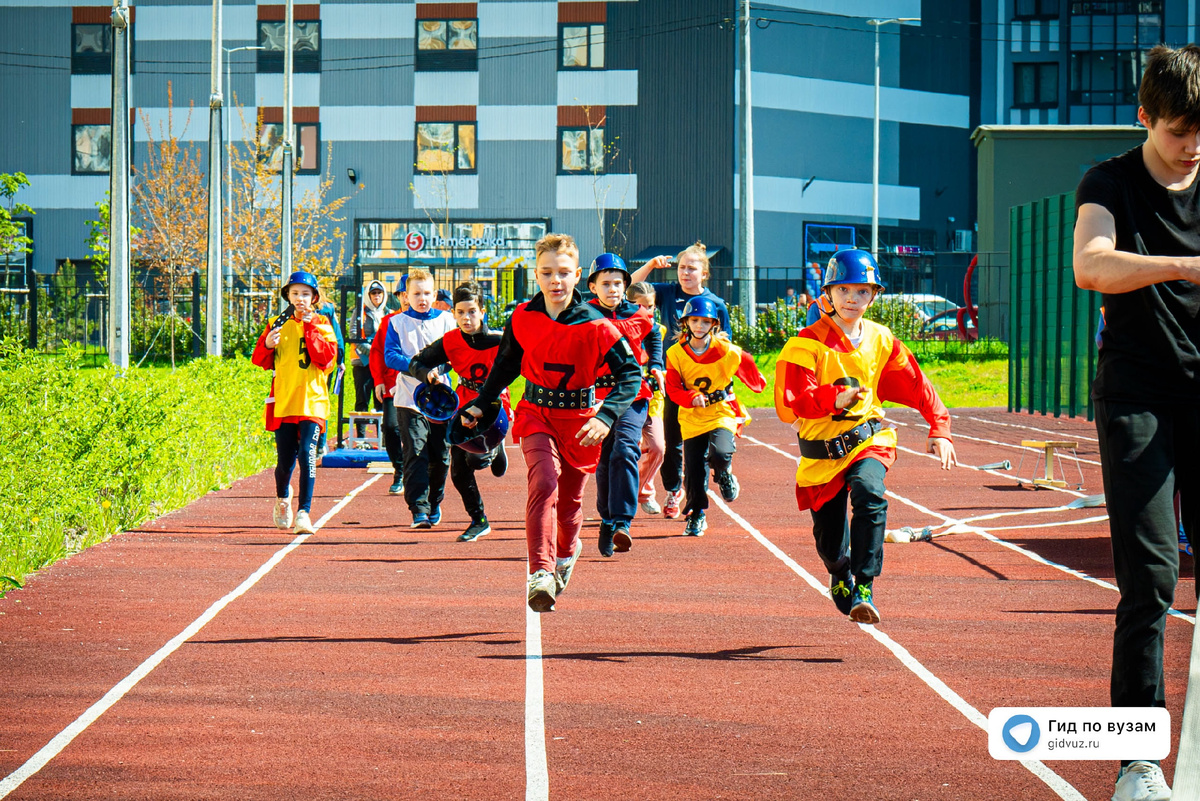 «Юный пожарный». Фото СМИ «Гид по вузам».