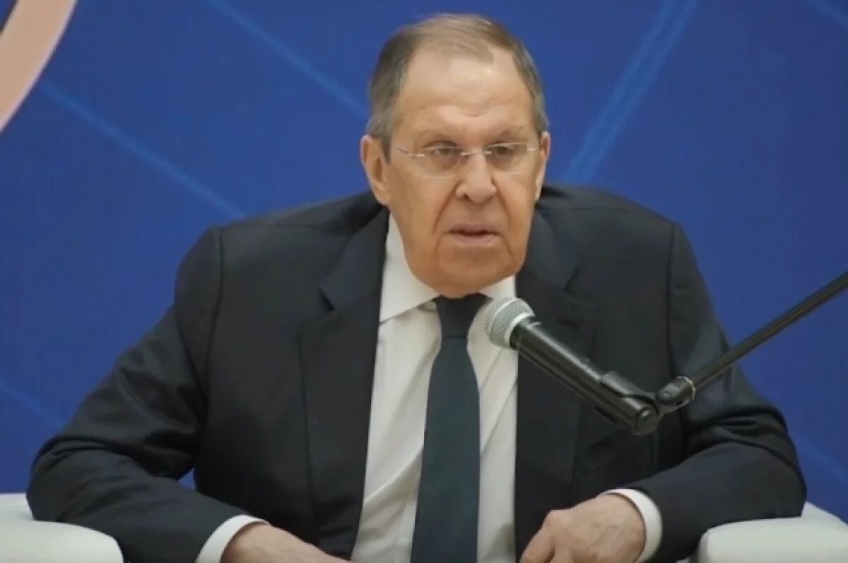    Лавров: Россия впервые в истории одна воюет против всего Запада