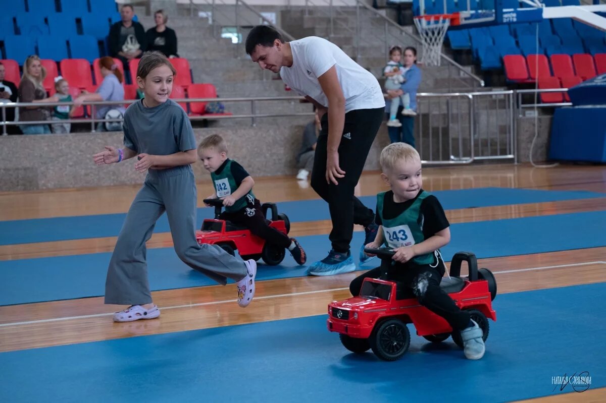    В Ишиме прошел праздник для самых маленьких «Мы одна семья»