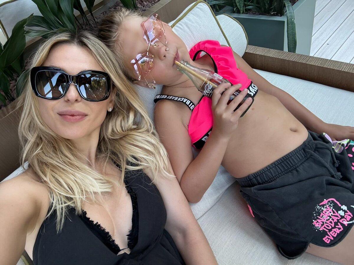 Пелагея с дочкой Таисией