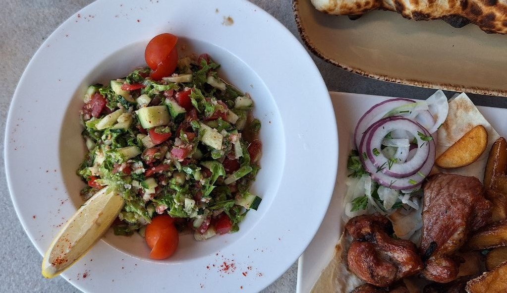 Лимон добавляйте по усмотрению