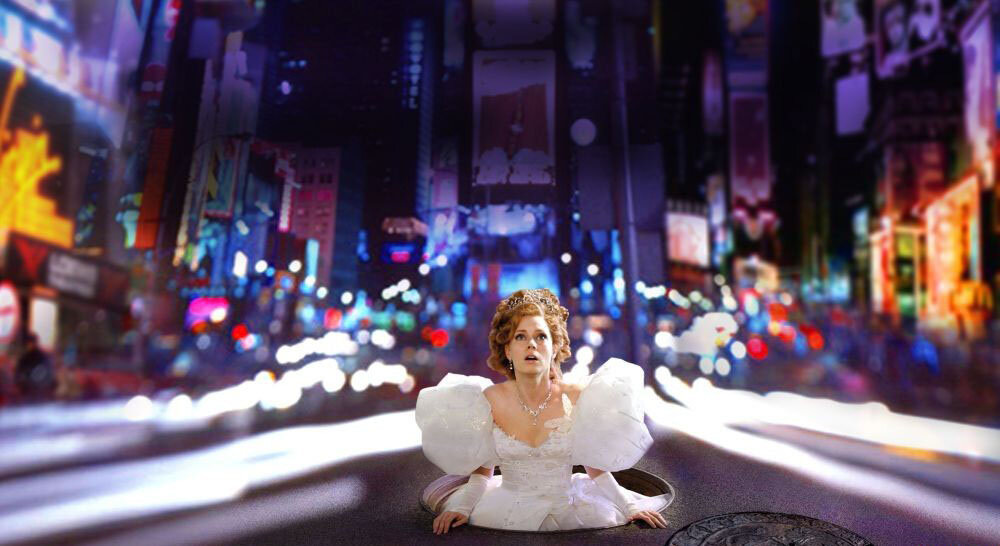 Тот самый момент, волшебный колодец оказывается канализационным люком в Нью-Йорке :) Кадр - Кинопоиск