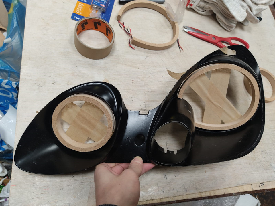 Верхние зазоры - это нормально при первичном макетировании.