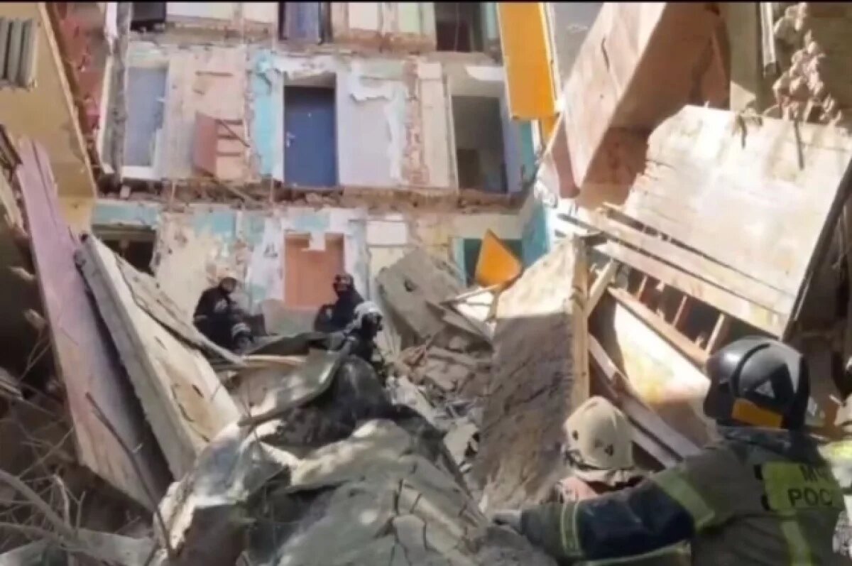    Один человек госпитализирован после частичного обрушения дома в Астрахани