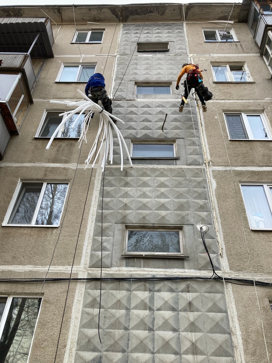 Что делать если появилась сырость в швах панельных домов?