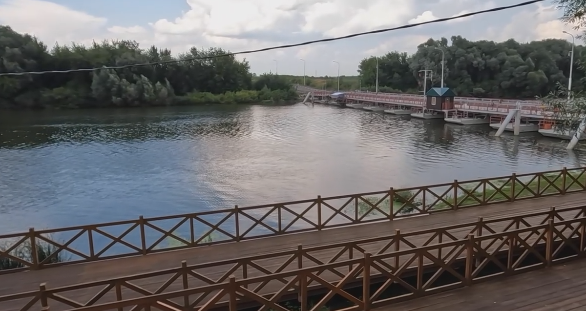 Деревянная набережная 