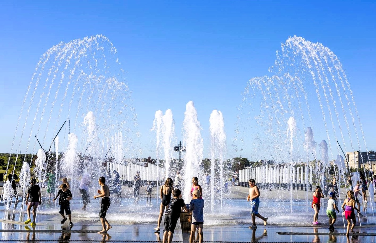 "Сухой" фонтан в городском курорте "Притяжение"