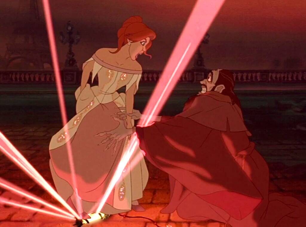 Анастасия и её главный враг. Спасибо, что не Ленин, а всего лишь Распутин. Фото из открытых источников