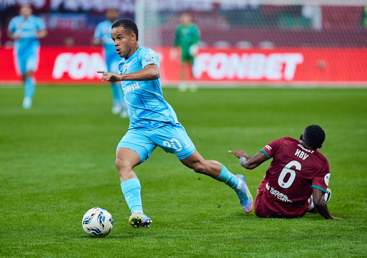    Педро и Угочукву Иву.Вячеслав Евдокимов ФК «Зенит»