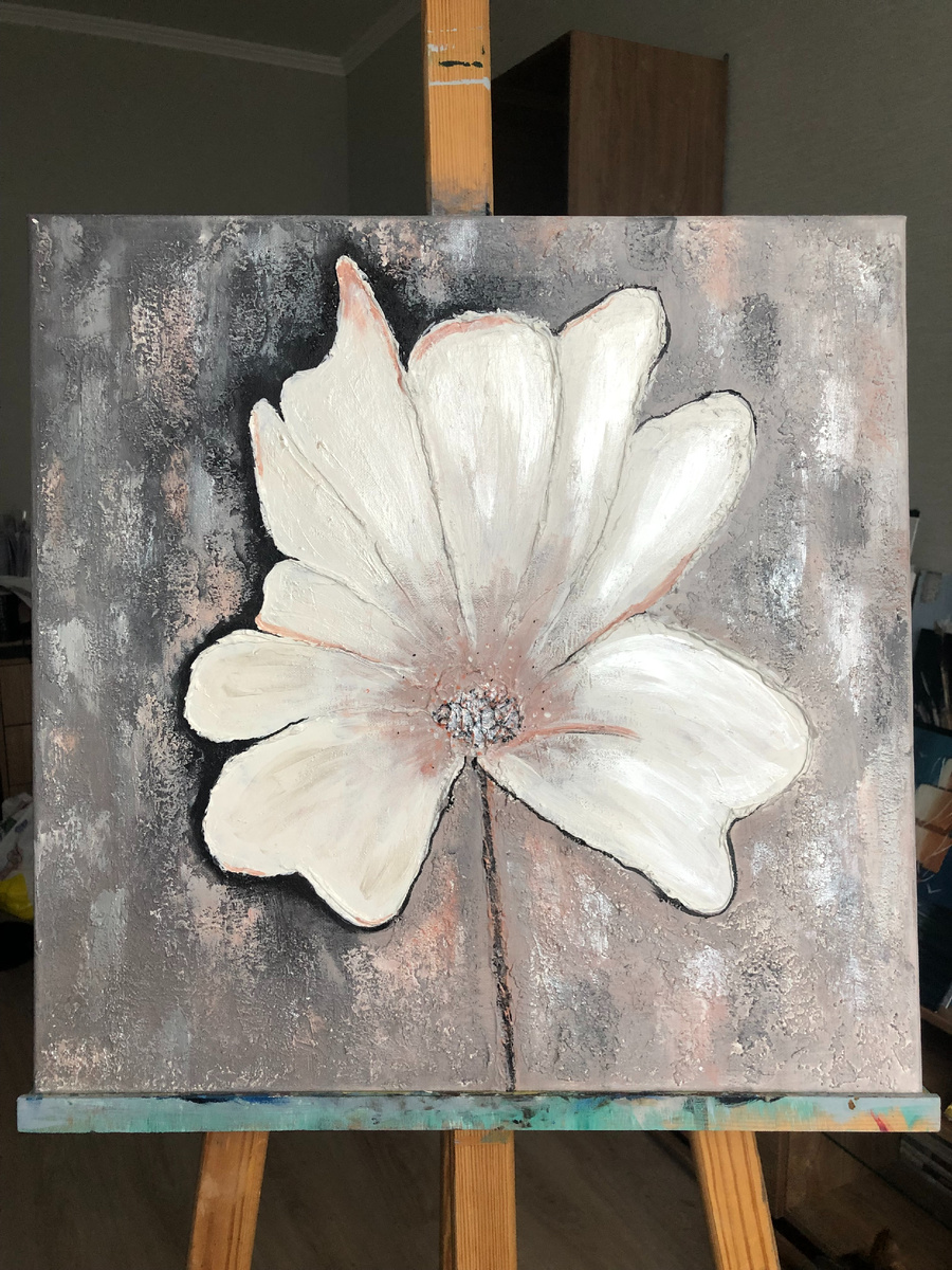 Это такой интерьерный цветочек