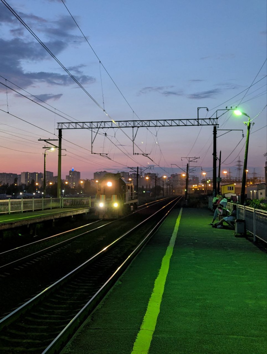 В ожидании крутой поездки на дачу к друзьям.