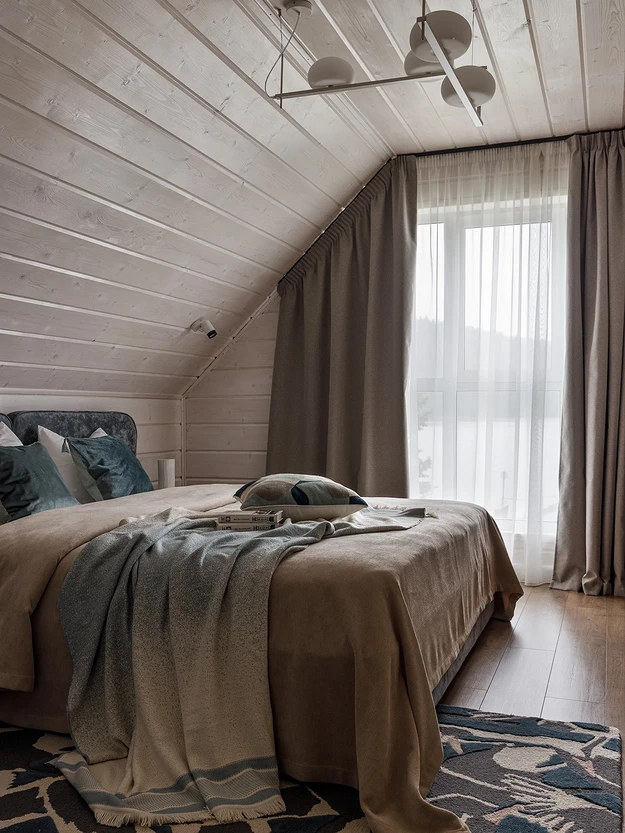    Дизайн: Лариса Байракова. Фото: Роман Спиридонов. Стиль: Кристина Сальникова