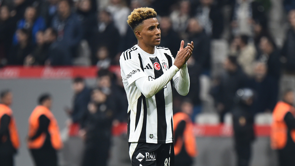     Жедсон Фернандеш. Фото: ФК «Бешикташ»