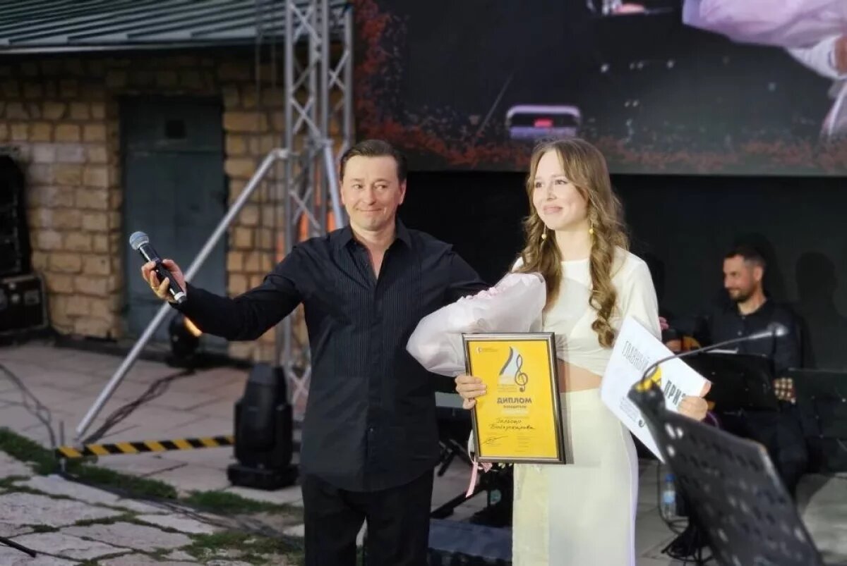    Сергей Безруков и Игорь Матвиенко выбрали лучший романс в Пятигорске