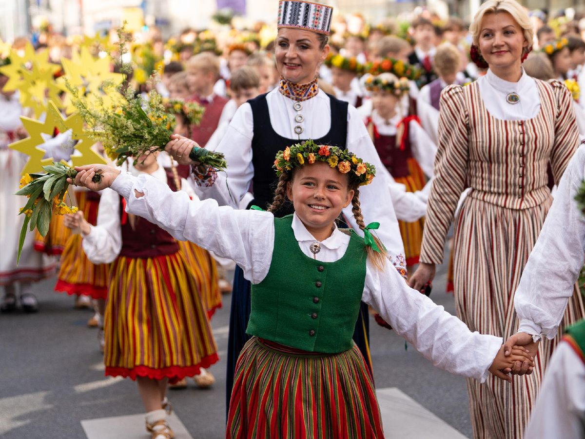 Участники Фестиваля песни и танца в Латвии © CC BY-SA 2.0 / Saeima / Reinis Inkēns