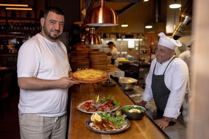 Ерванд Галстян уверен, что на юге туристы в первую очередь идут в рестораны кавказской кухни. // Фото предоставлено собеседником