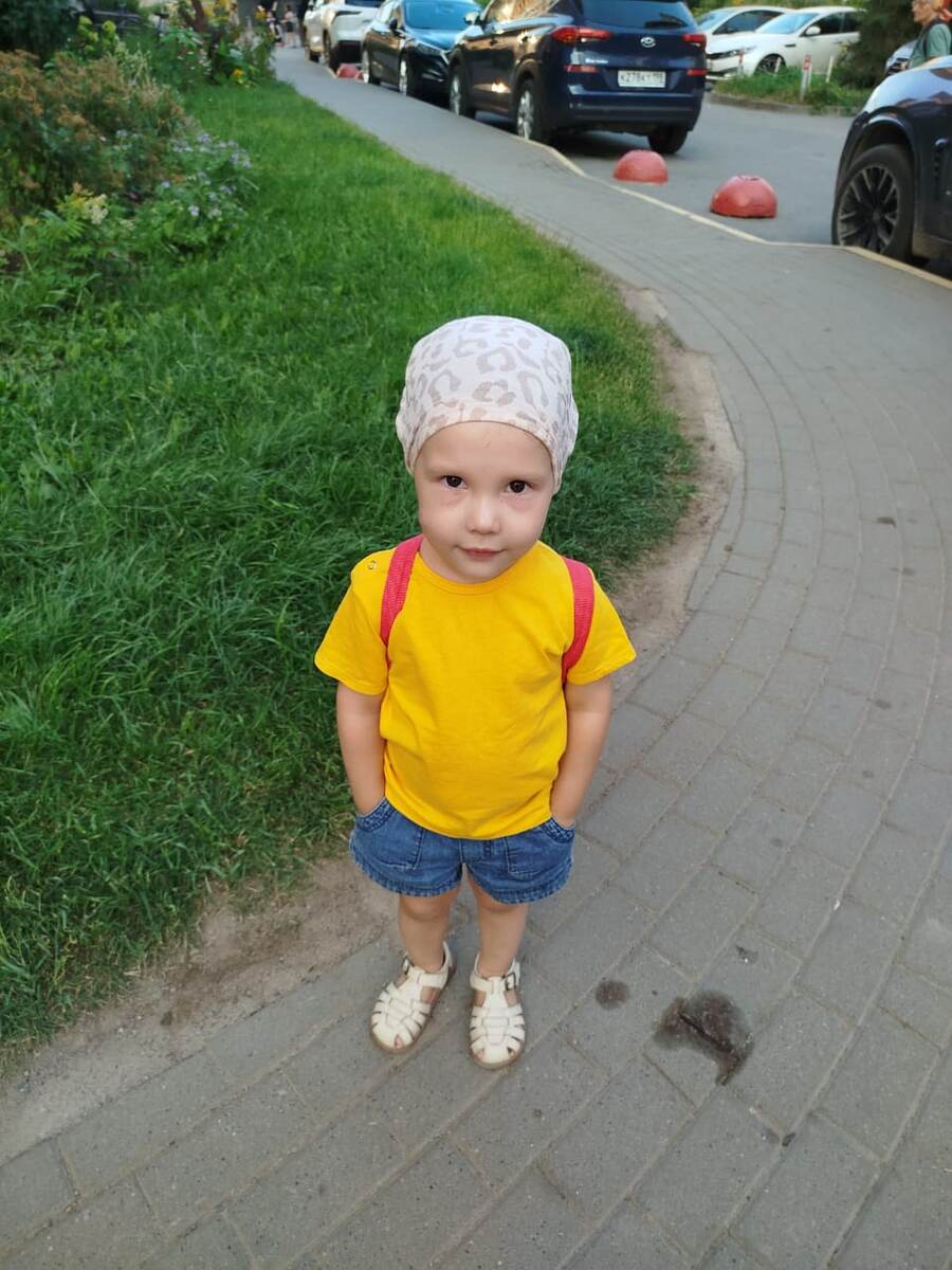 Деловая малышка😎