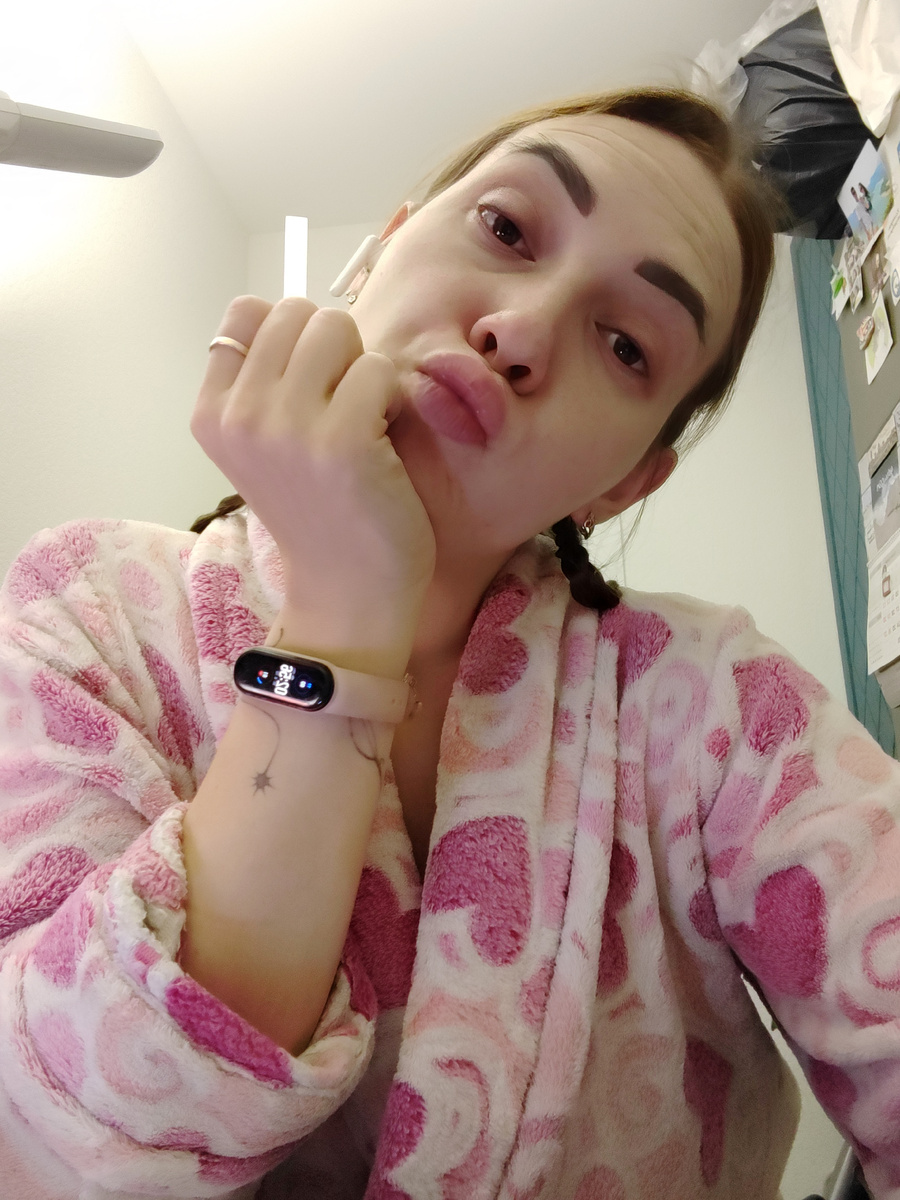 Это я на тренинге не спала до утра. Сейчас сижу до 3 или 4. Зачем? Сама иногда не знаю