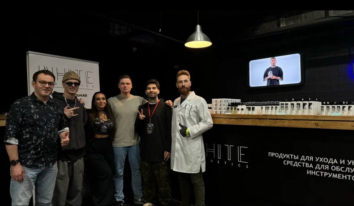 Парфюмерно-косметическое производство ООО «Айрон Барбер» из Псковской области, один из динамично развивающихся российских производителей, получил сертификат национального бренда «Сделано в России» по направлению «Надежность» от Российского экспортного центра (РЭЦ, Группа ВЭБ.РФ). Ассортимент охватывает косметику для барбершопов и салонов красоты, уход за животными, космецевтику, технические масла, антибактериальные средства и продукты по уходу за одеждой и обувью.