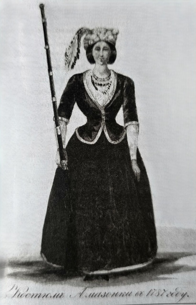 Предположительно, репродукция зарисовки костюма, сделанная по рассказом комрота Елены Сарандовой.