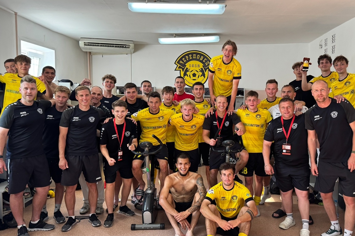    Матч чемпионата Второй лиги в группе "Б" прошел 27 июля на стадионе "Металлург". ФК "Череповец" принимал вторую команду московского "Спартака".