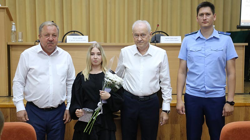    Уборка завершена, лучших наградят