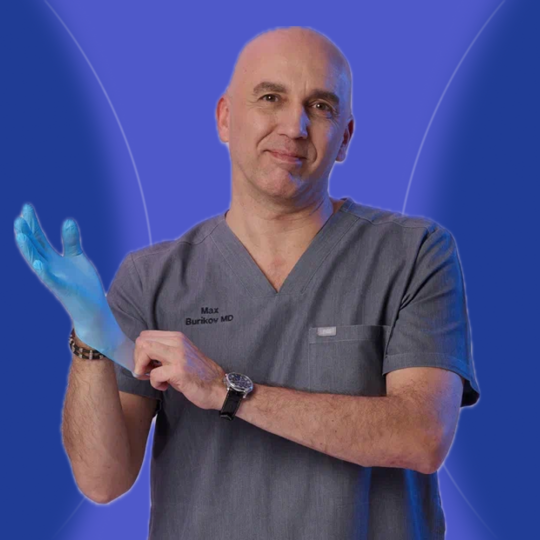 на фото бариатрический хирург - Буриков Максим Алексеевич
