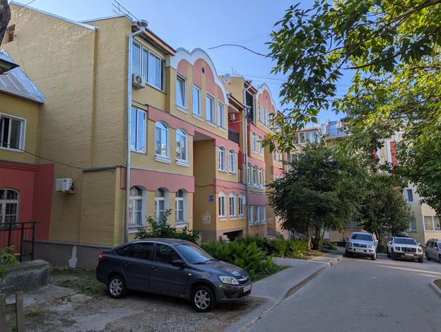    Прокуратура заставила отремонтировать дом на Орловской