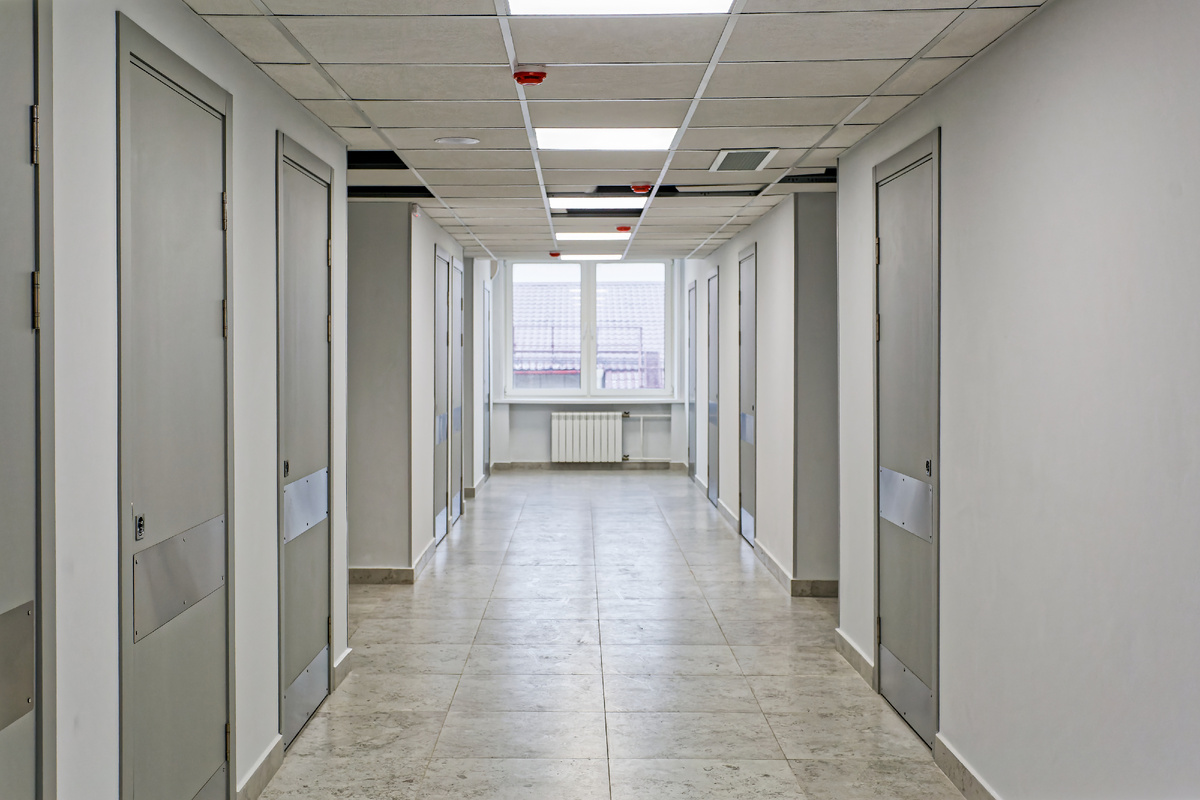 Двери Аквакомпозит в медицинской лабаротории