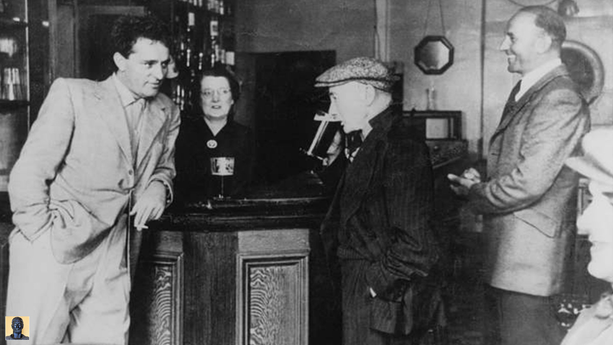 Актер Ричард Бертон (слева) смеется со своим отцом Ричардом Дженкинсом и братом Айфором Дженкинсом, 1953 год.