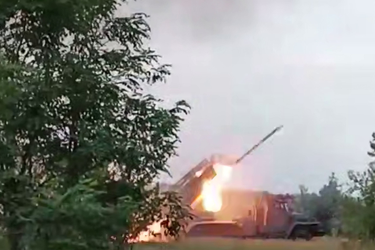 кадр из видео