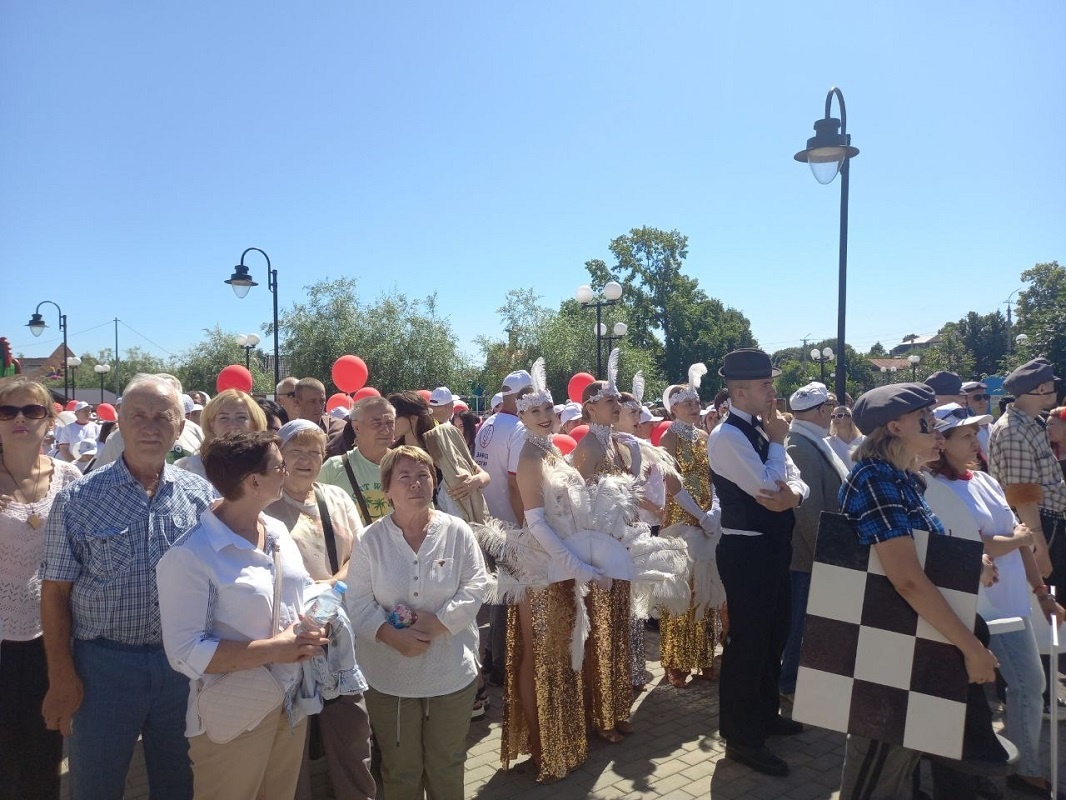    Считается, что именно Козьмодемьянск стал прообразом города Васюки в романе «Двенадцать стульев»