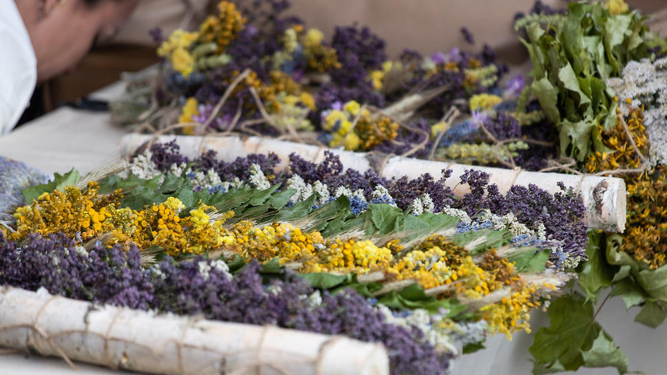 Лечебные травы для бани.📷Фото: Ксения Федорова, Коммерсантъ / Коммерсантъ