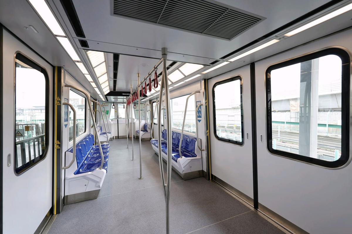 Салон поезда на шинном ходу модели C810D от Mitsubishi. Источник: Kwong Kai Chung/zaobao