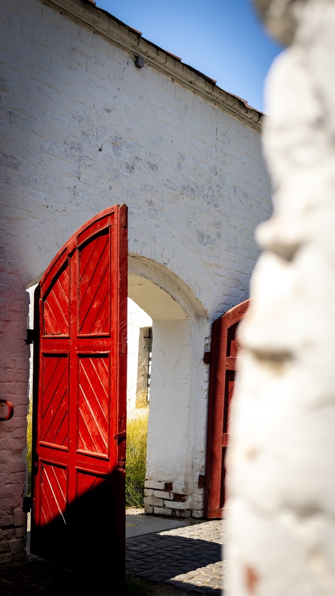 Фото: GORK | Проект: Сад арестантского корпуса | Ландшафт: МОХ | Архитектура: NOYD | Гео: Суздаль, RU