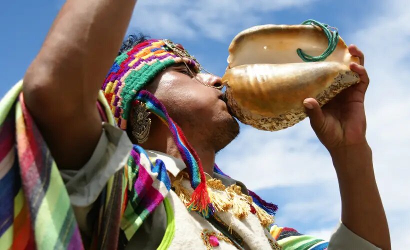 Путуто - труба из морской раковины в цивилизации Караль, Перу