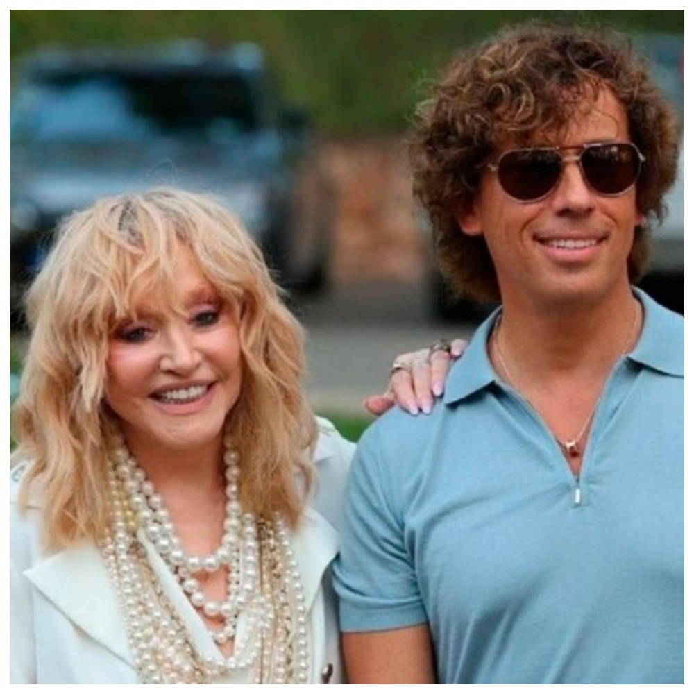 Вся в жемчугах