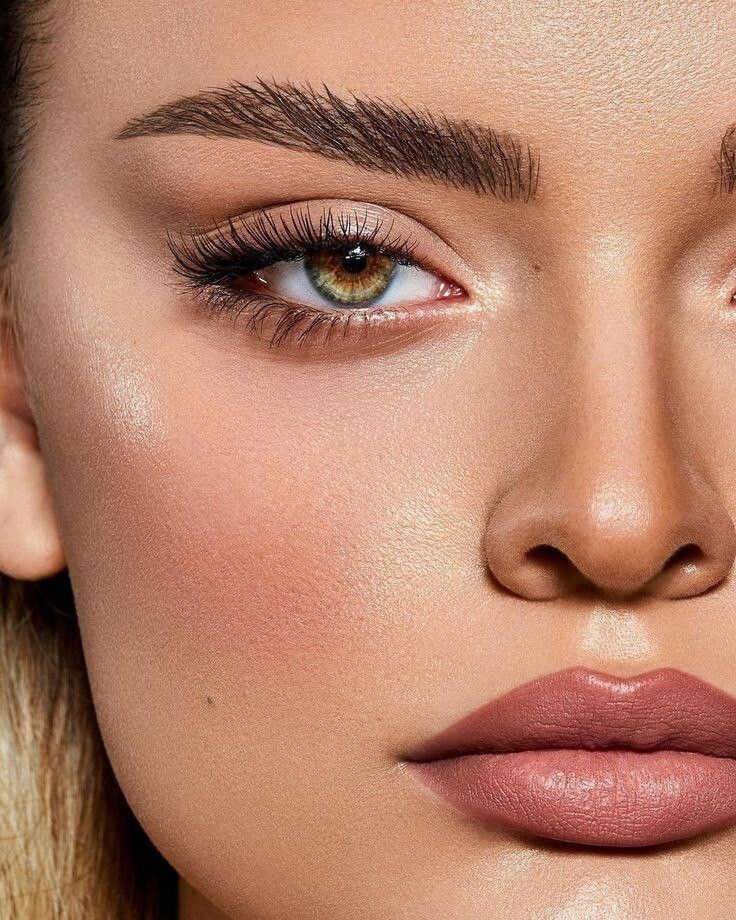 Коррекция бровей в Санкт-Петербурге