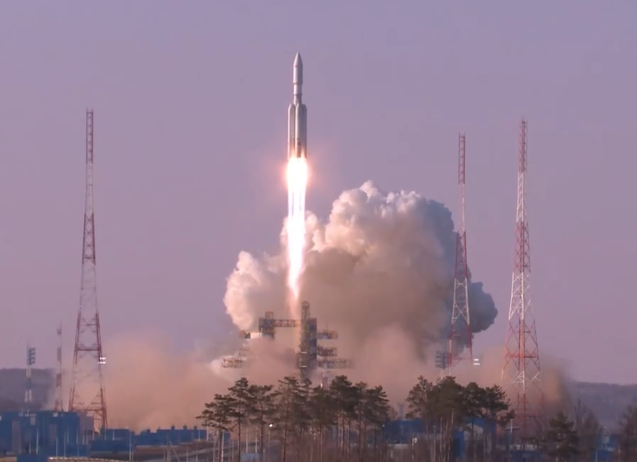 После старта ракеты "Ангара" с Восточного уже звучали предложения сделать её ступени (универсальные ракетные модули) возвращаемыми